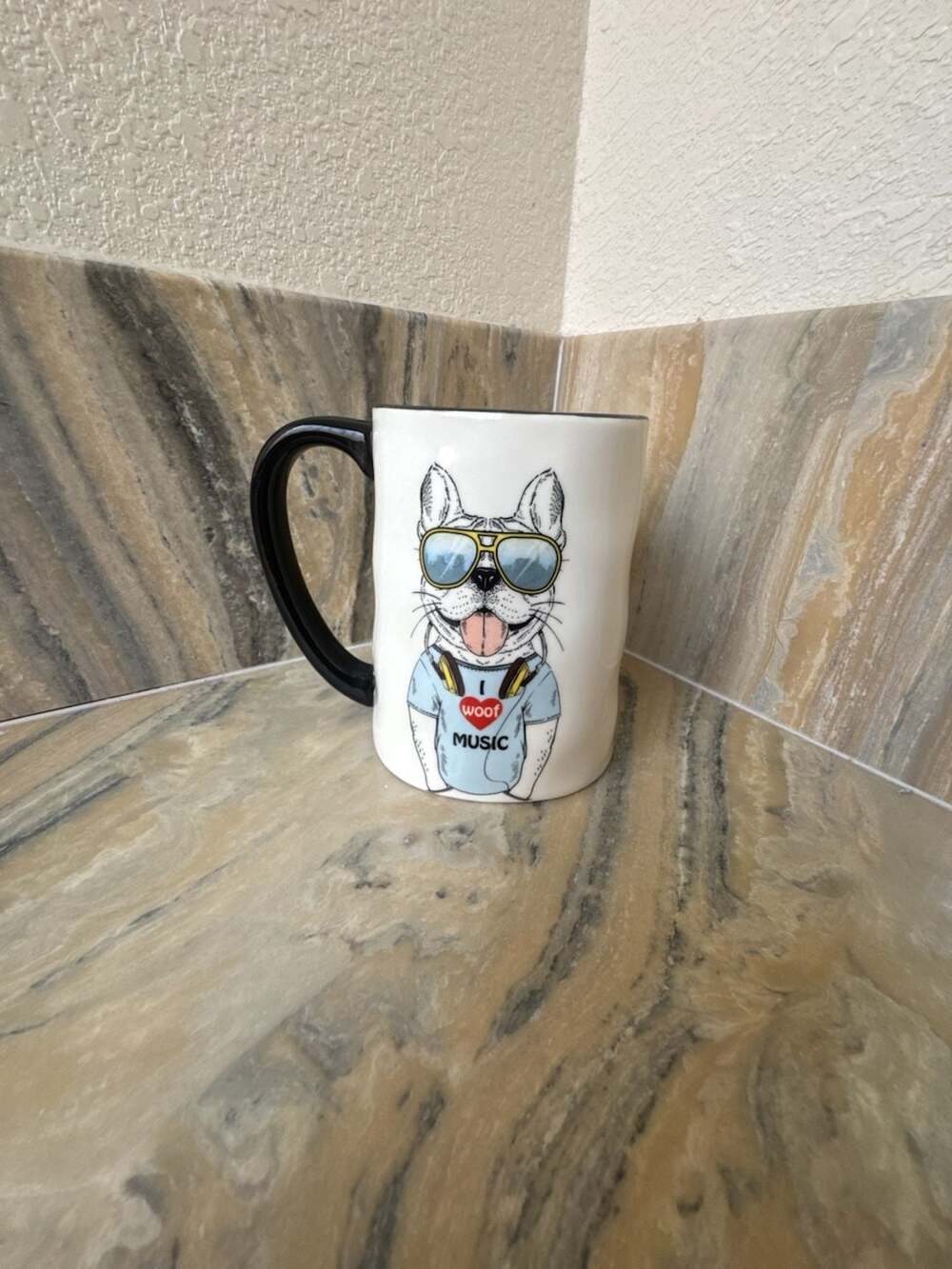 Signature Housewares Hipster Animal French Bulldog 'I Woof Music' 17.5oz Mug